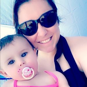 Meet your Posher, Amberley